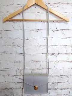 新品 ミニショルダーバッグ スクエア型 肩掛け ハンドバッグ グレー