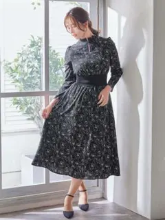 overE ウエストリブ花柄ワンピース ブラック 90