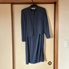 ダークブルー ワンピーススーツ ジャケット付き