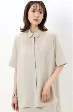 ドライトリアセクロス シャツ　COMME CA コムサ プラチナ　9号のサムネイル