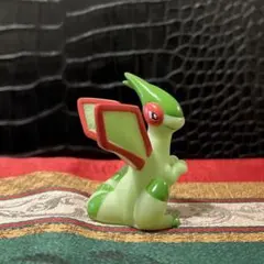 ポケモン指人形　フライゴン