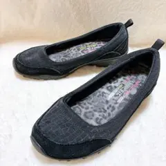 SKECHERS フラットシューズ 22cm 黒 軽量 スリッポンのサムネイル