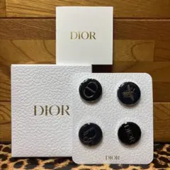 【DIOR】 ディオール ピンバッジ 4個入りのサムネイル