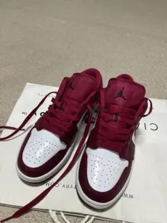 新品未使用品 NIKE Air Jordan 1 Low "ノーブルレッド"のサムネイル