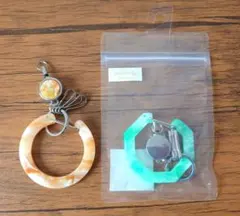 アダストリア studio CLIP アクリルカラビナ マーブル リール付 2種