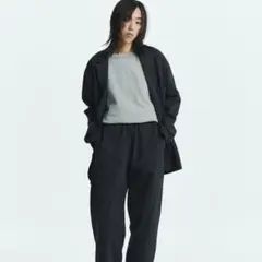 ONLINE BOUTIQUE ATHLETIC FORMAL SUIT