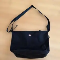 ダントンブラックショルダーバッグ