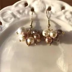 ハンドメイド　ピアス　チェコビーズ　コットンパール　セピアカラー　クリスタル