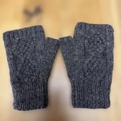 ダークブラウン　 ケーブル編み 指なし手袋