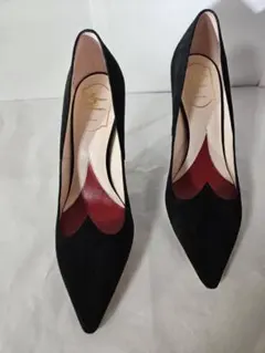 ブラックスエード ポインテッドトゥハイヒール