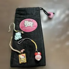 ハローキティ　ストラップ3個　小物入れ1個　計4個セット