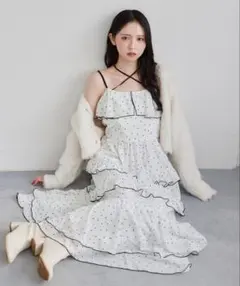 ホルターネックフリルワンピース