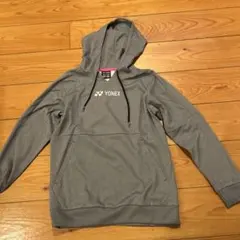YONEX フード付きグレー フーディ JP M
