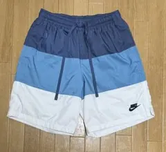NIKE ショートパンツ　Sサイズ　ウーブンショーツ