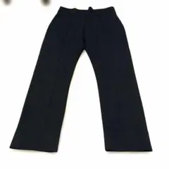 今日だけ価格。ユニクロの黒のLEMAIREコラボのウール混の履きやすいパンツ