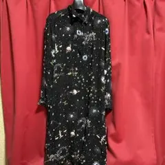 Antiqua（アンティカ） 宇宙柄 シャツワンピース ロング ブラック フリー