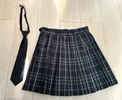 チェック柄プリーツスカート 黒 ネクタイ付き