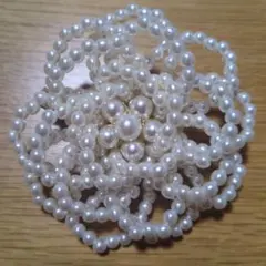 パール風ビーズ フラワーデザイン ブローチ