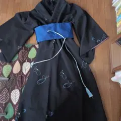 黒花柄刺繍和装着物ドレス