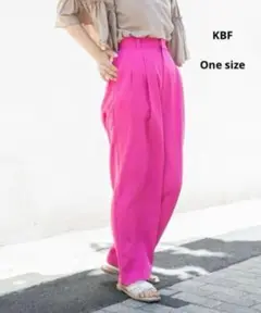 KBF ツータック ワイドテーパード スラックス ピンク ゆったりバックゴム