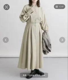 KBF オープンカラーボックスプリーツワンピース ベージュ　ワンピース