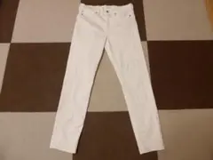美品レディース ユニクロ ホワイト スキニーパンツ26インチ
