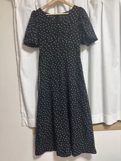 GRL レディースロングワンピース　ドット　ブラック　半袖　Vネック