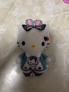 ハローキティ ぬいぐるみ ストラップ付き