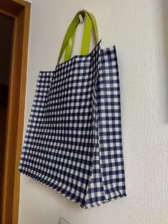 紙袋型バッグ（持ち手黄緑）　ギンガムチェック　ラミネート加工　ハンドメイド