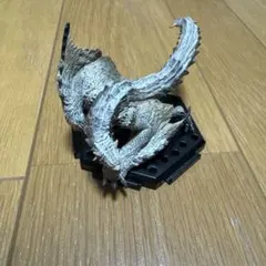 ベリオロス　フィギュア　モンスターハンター