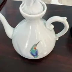 嵯峨御流花器と有田焼真生窯の醤油差し