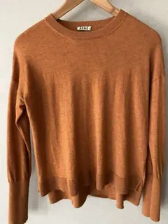 アクネ　wool薄手ニットのサムネイル
