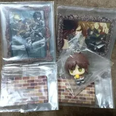 進撃の巨人　アクリルスタンド　マスコットキーホルダー