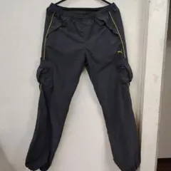 スポーツパンツ