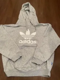 adidas オリジナルス　グレー フード付きパーカー