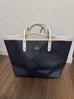 COACH ブラックホワイト トートバッグ
