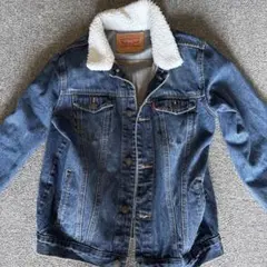 Levi's ボア襟付きデニムジャケット