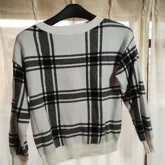 2点まとめて！ホワイト・ブラックチェック長袖ニット M他