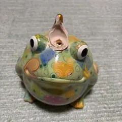 スペイン モザイク ガウディ カエル 置物 サクラダファミリア - メルカリ