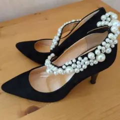 【再再再再値下げ】美品【本革】パール付き黒スエードハイヒール