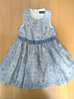 1日限定価格　極美品nino 花柄 ノースリーブワンピース ブルー系 120cmのサムネイル