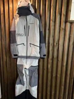 2025年最新】PeakPerformance スキーウェア(男性用)の人気