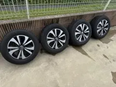 トヨタ純正タイヤ 目立ったキズ汚れなし - メルカリ