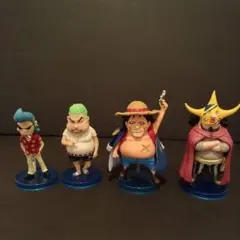 ONEPIECE ワンピース フィギュア　偽麦わら一味　4点セット