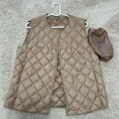 WARM PADDED ベージュ ダウンベスト Mサイズ 収納袋付き