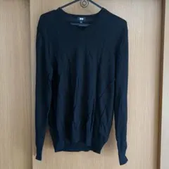 ユニクロ　メリノVネックセーター ブラック Mサイズ