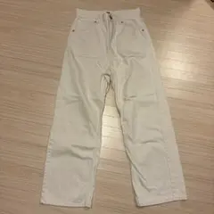 UNIQLO オフホワイト ボーイフレンドジーンズ