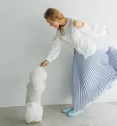 セン　cen. 　オフショルブラウス　カットソー　オフショルダーのサムネイル