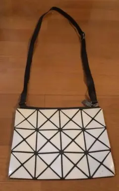 ハ*ツ様 BAO BAO ISSEY MIYAKE ショルダーバッグ - メルカリ