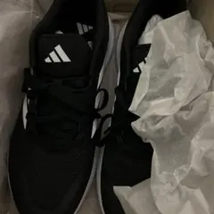 adidas ブラック ランニングシューズ